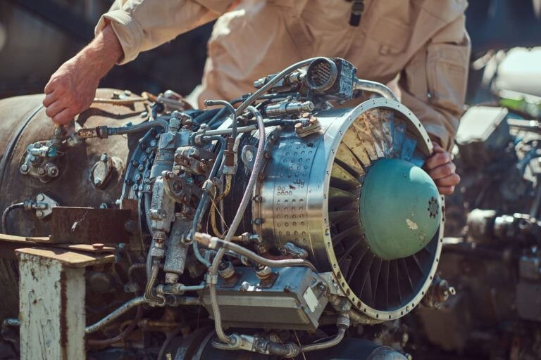 How Viscosity Index Improvers Work in Engine Oil